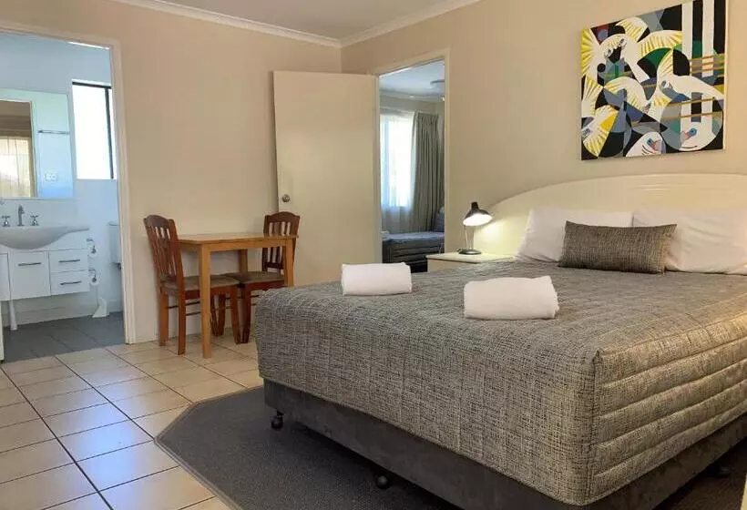 هتل Biloela Palms Motor Inn