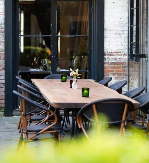 Imperial Hotel + Restaurant