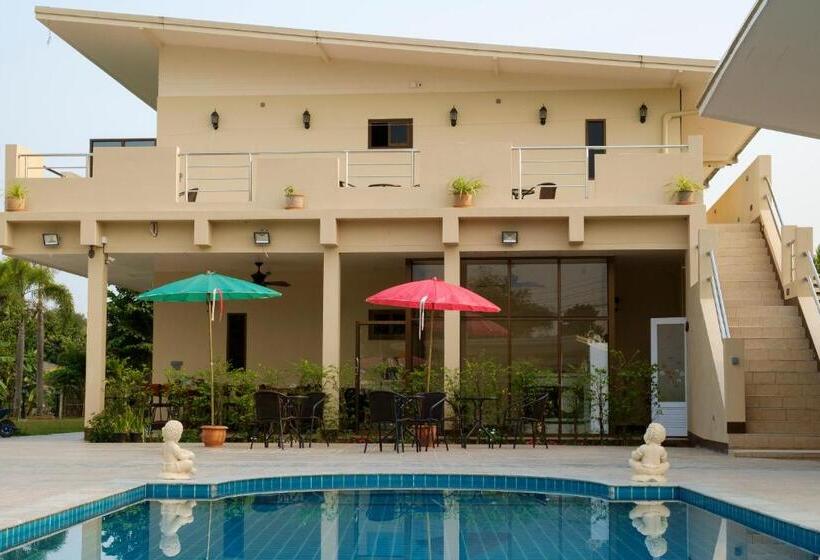 فندق Relax Garden House