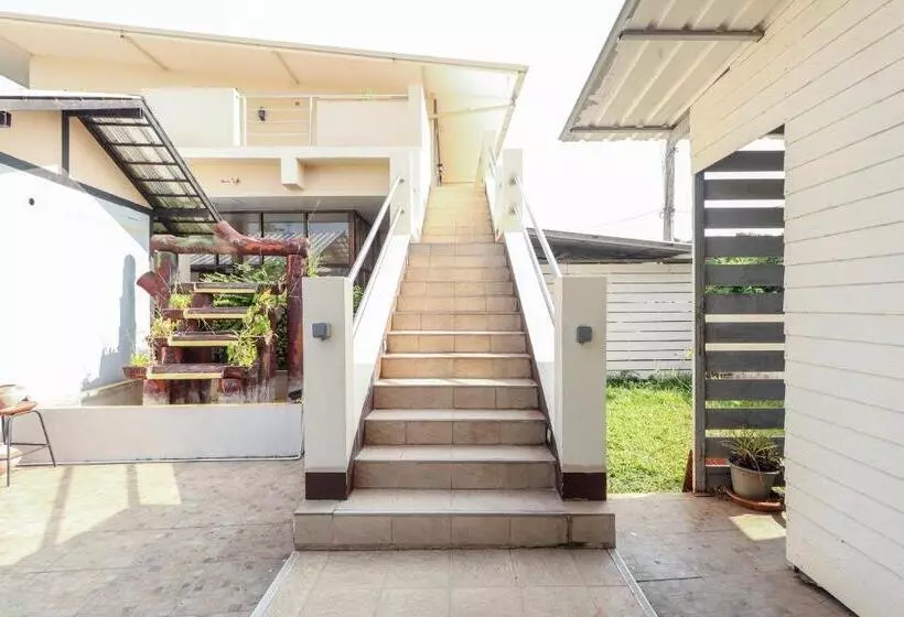 Hotelli Relax Garden House