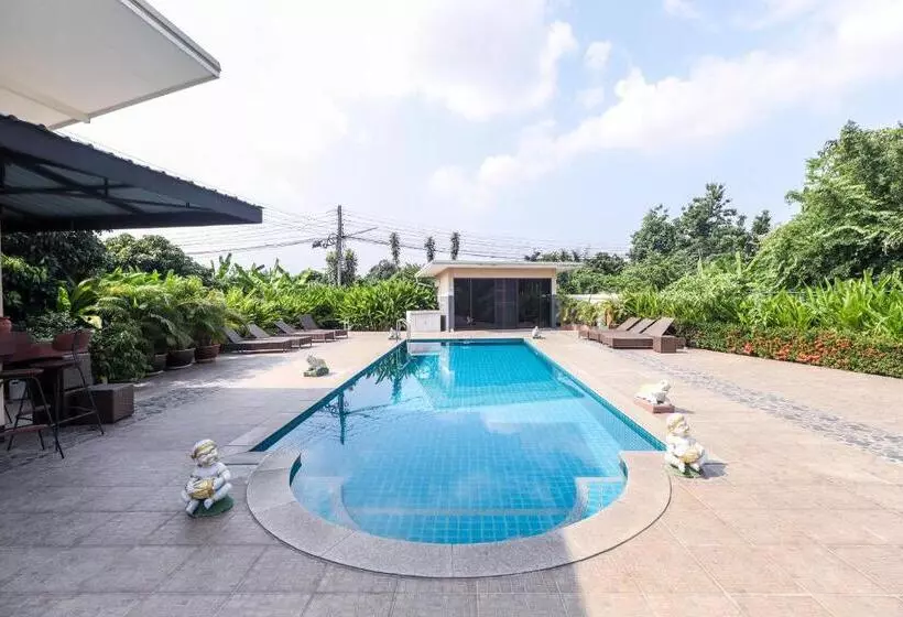 Hotelli Relax Garden House