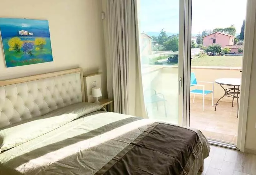 تختخواب و صبحانه Villa Pirignano