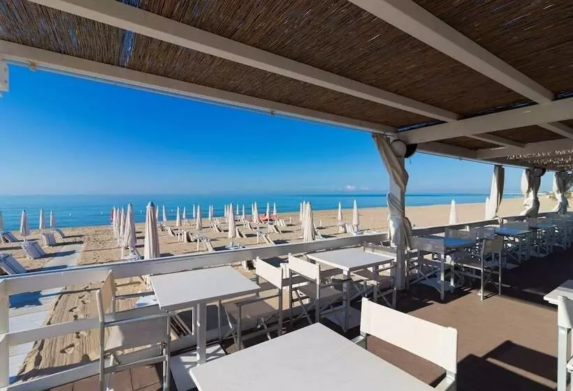 Hotelli Club Ravezzo