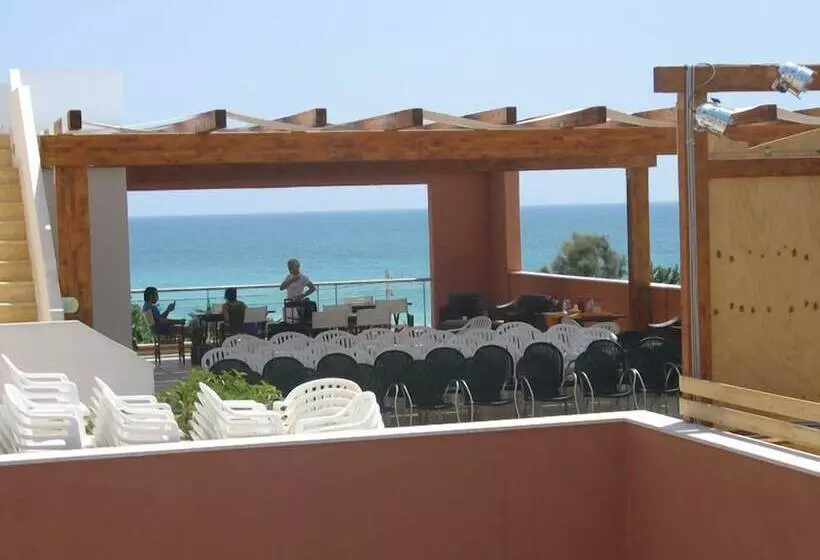 Hotelli Club Ravezzo