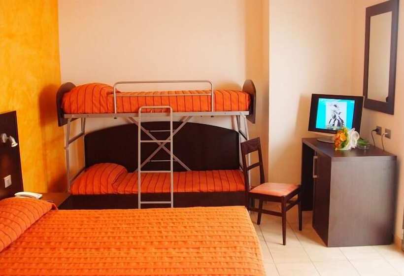 Отель Club Ravezzo