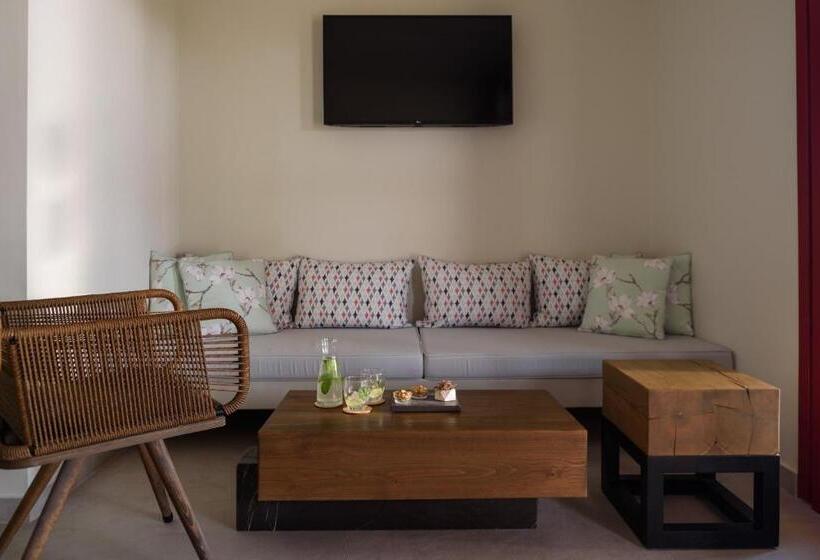 호텔 Potnia Theron Suites