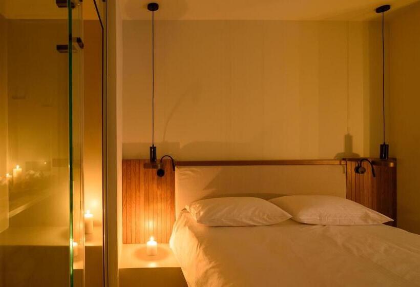 호텔 Potnia Theron Suites