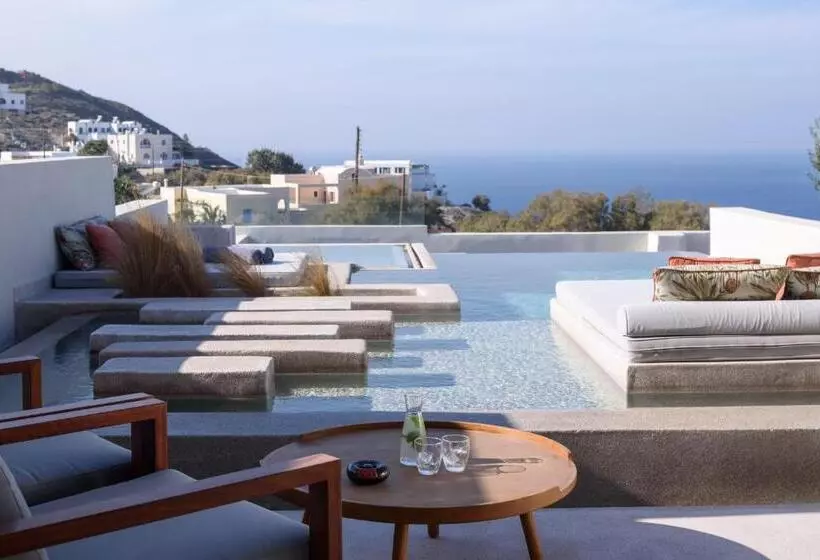 Hotelli Potnia Theron Suites