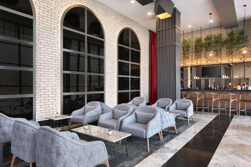 هتل Ramada By Wyndham Tire