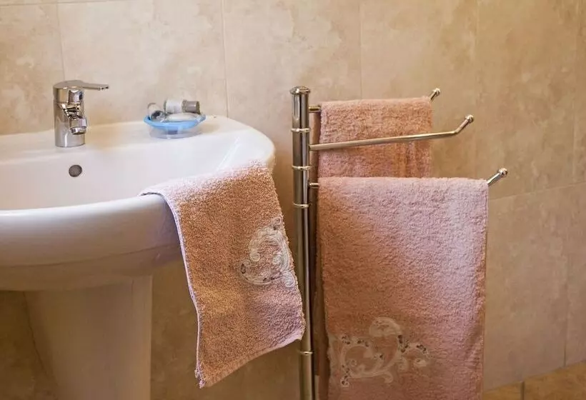 هتل روستایی Azienda Agrituristica Benza