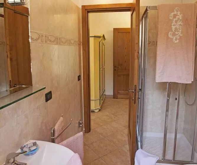 هتل روستایی Azienda Agrituristica Benza