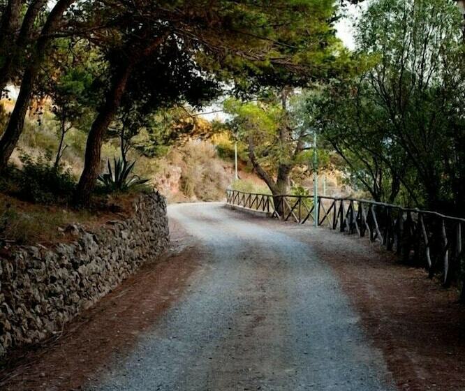 호텔 Porticello Village Campsite