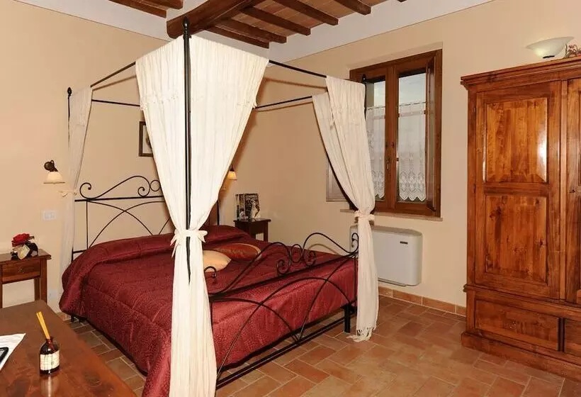 Maaseutuhotelli Agriturismo Poggio Tobruk