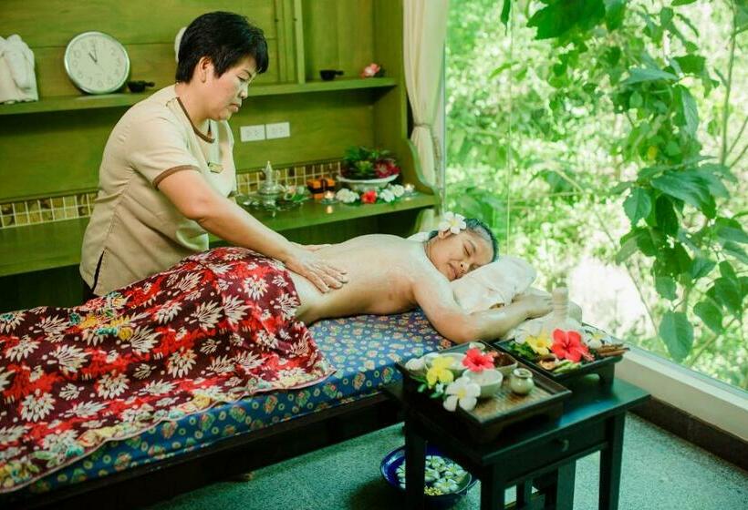 Banburee Resort And Spa