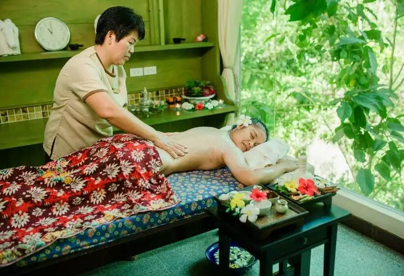 Banburee Resort And Spa