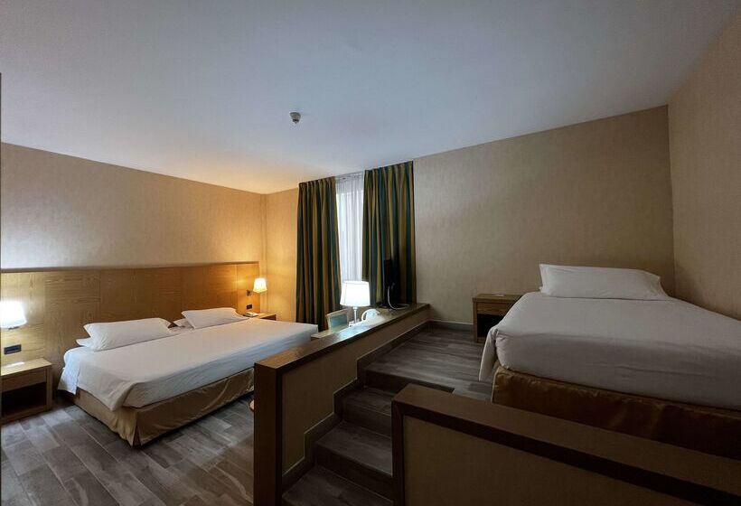 ホテル Best Western Cavalieri Della Corona