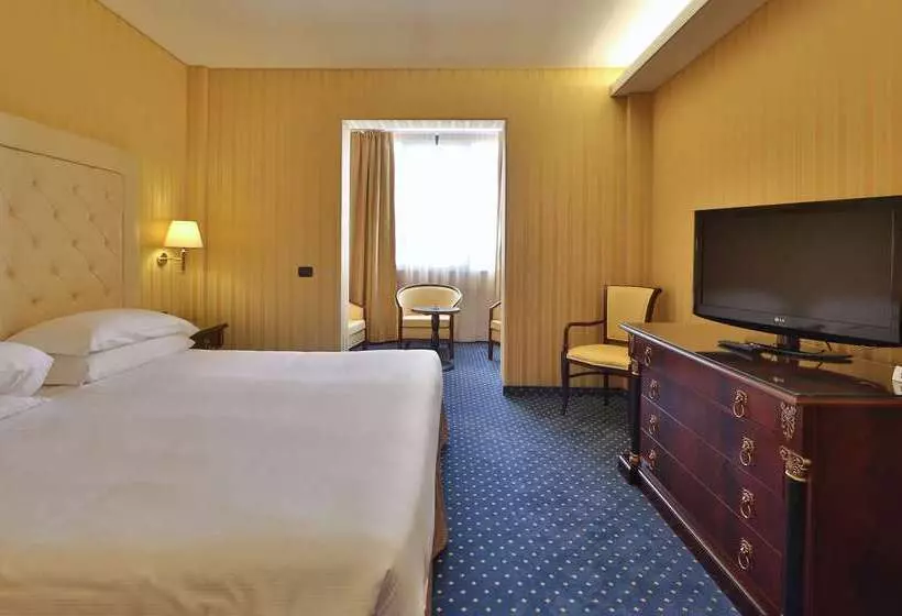 ホテル Best Western Cavalieri Della Corona