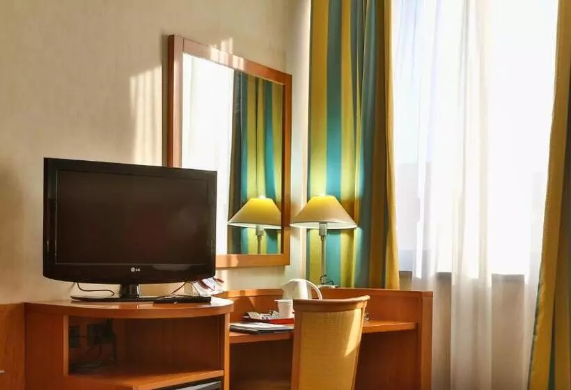 ホテル Best Western Cavalieri Della Corona