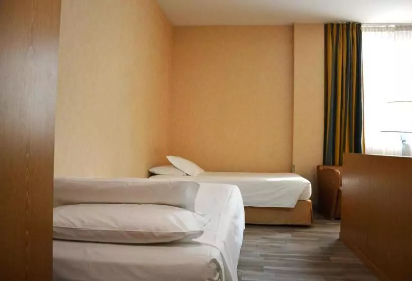 ホテル Best Western Cavalieri Della Corona