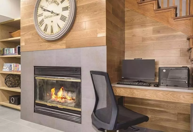 هتل Country Inn & Suites By Radisson, Big Flats , Ny