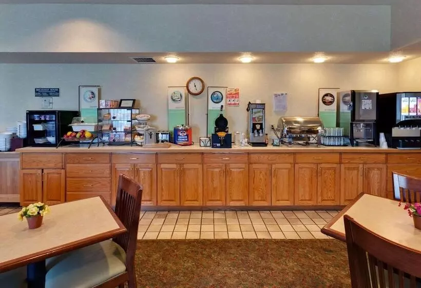 هتل Country Inn & Suites By Radisson, Big Flats , Ny