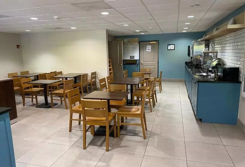 هتل Country Inn & Suites By Radisson, Columbia Airport, Sc