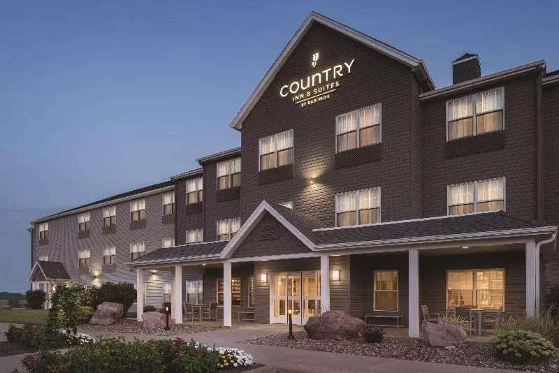 Отель Country Inn & Suites By Radisson, Pella, Ia