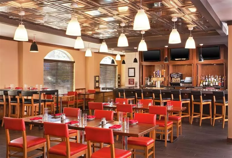 酒店 Four Points By Sheraton Louisville Airport