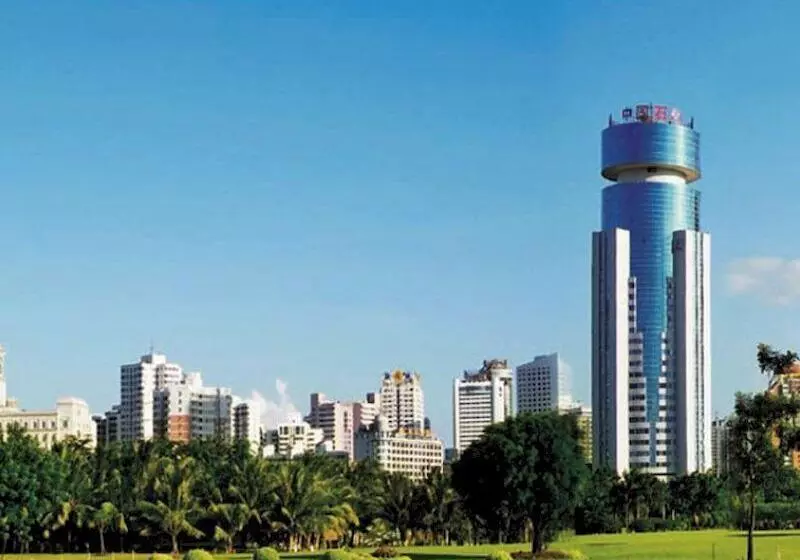 Отель Golden Sea View  Haikou