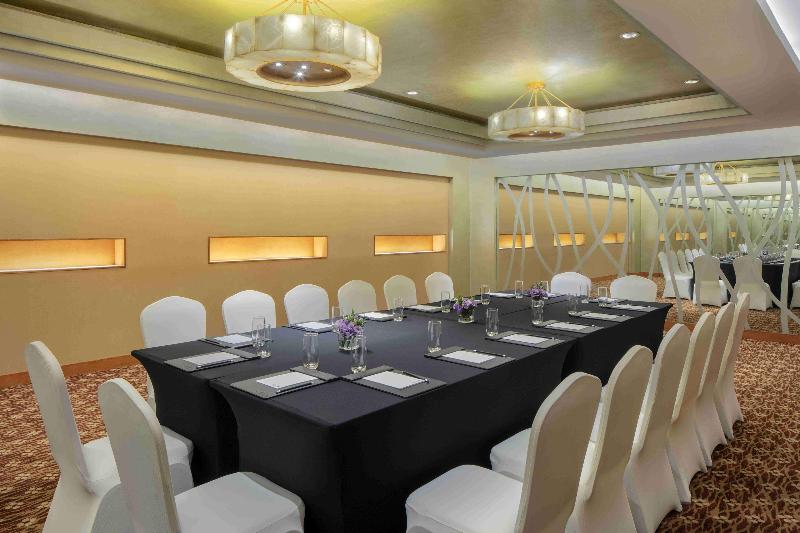 Radisson Blu Hotel Shanghai New World