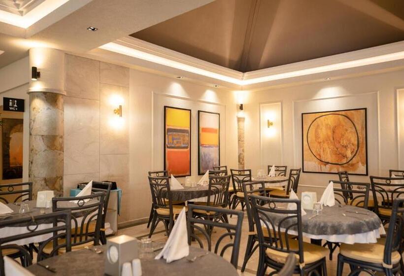 ホテル The Grand Blue Sky International  All Inclusive