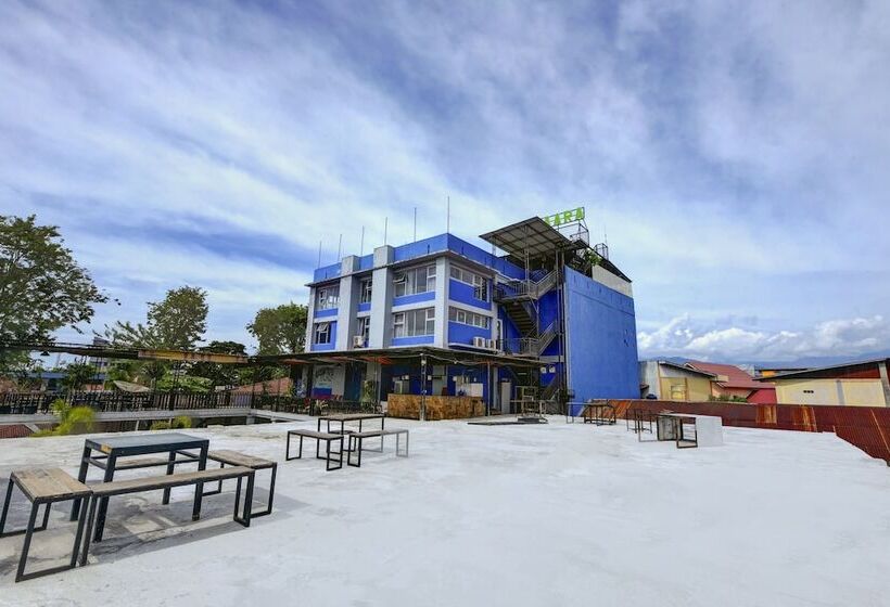 בית מלון כפרי Oyo 4010 Zaara Guest House Syariah