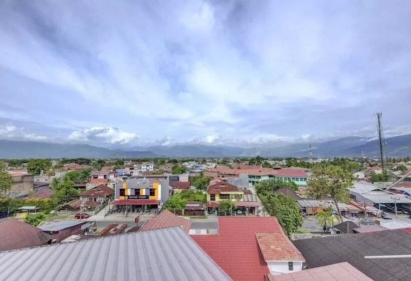ホテル Oyo 4010 Zaara Guest House Syariah