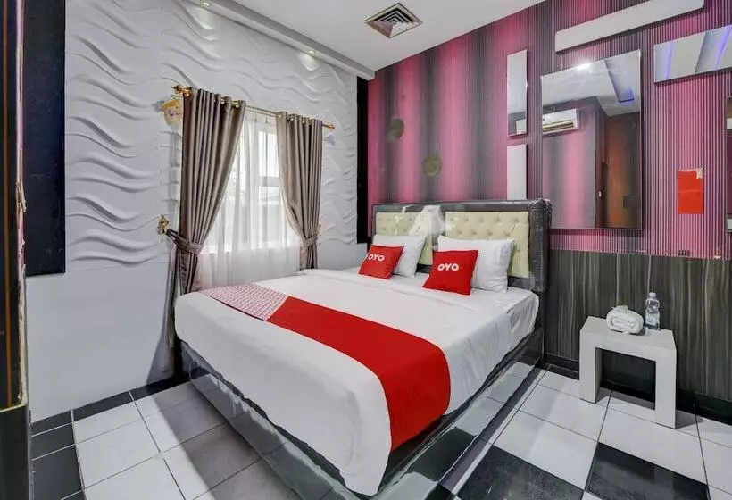 ホテル Oyo 4010 Zaara Guest House Syariah