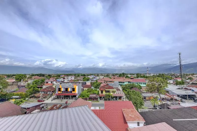 ホテル Oyo 4010 Zaara Guest House Syariah