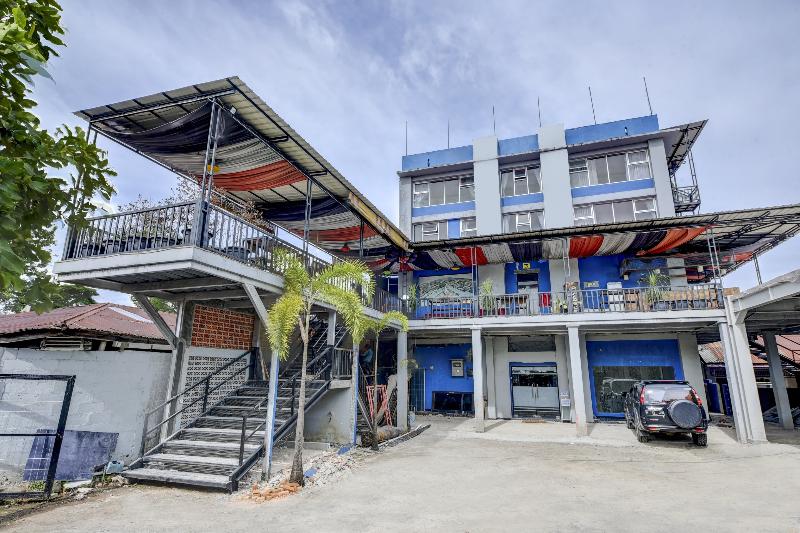 בית מלון כפרי Oyo 4010 Zaara Guest House Syariah