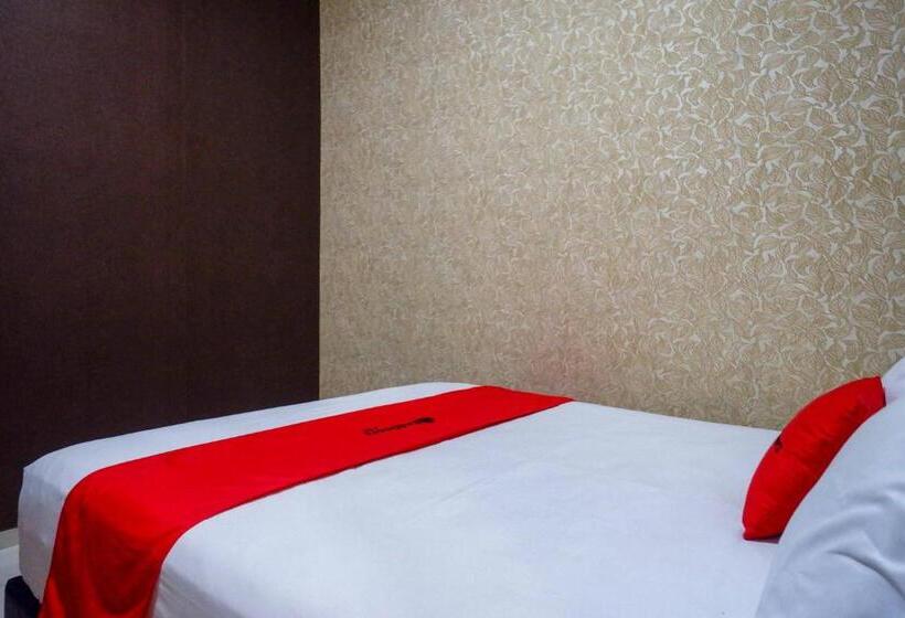 فندق Reddoorz Syariah Near Pltu Cilacap