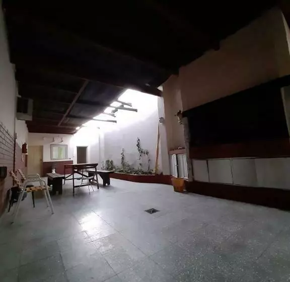 Instalate Hostel