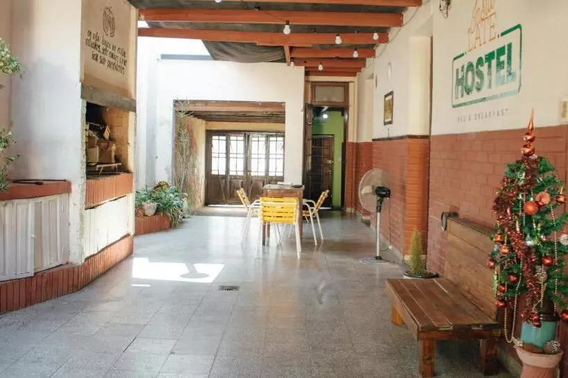 Instalate Hostel