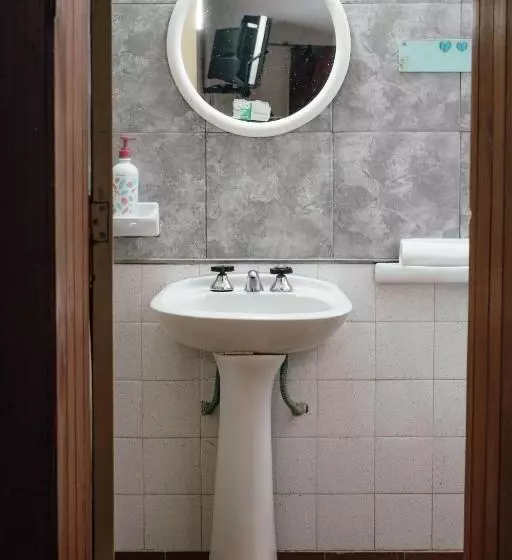 Instalate Hostel
