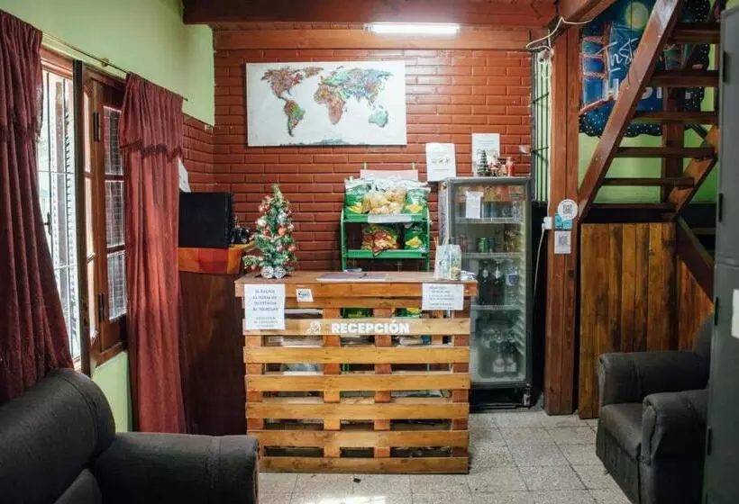 Instalate Hostel