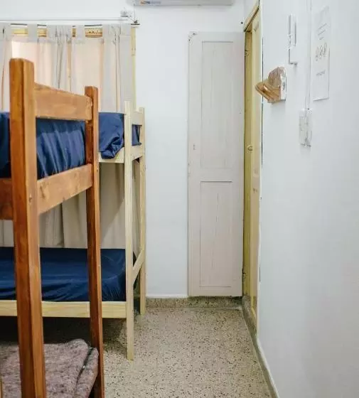 Instalate Hostel