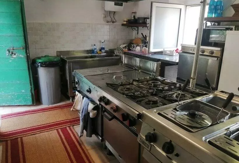 Majatalo Double Twin Room Private Bathroom For Swimming Pool Use