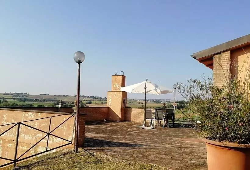 Majatalo Double Twin Room Private Bathroom For Swimming Pool Use