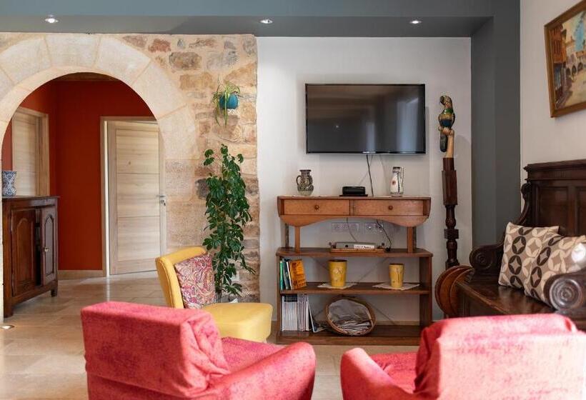 ベッドアンドブレックファースト Lou Papagai