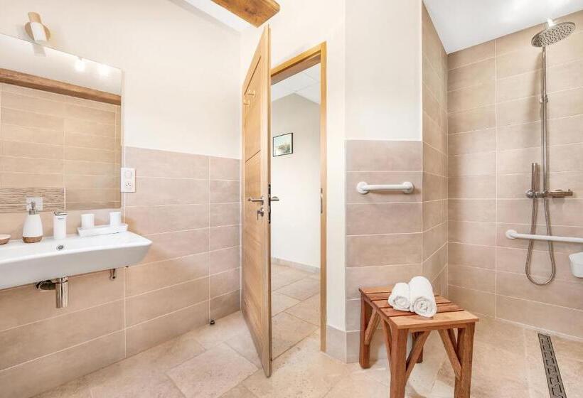 ベッドアンドブレックファースト Lou Papagai