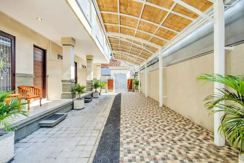 ホテル Oyo 3897 Fajar Guest House