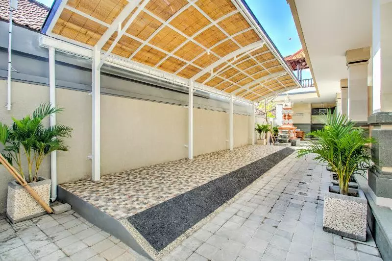 ホテル Oyo 3897 Fajar Guest House