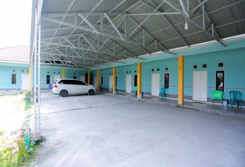 호텔 Penginapan Mba Ros