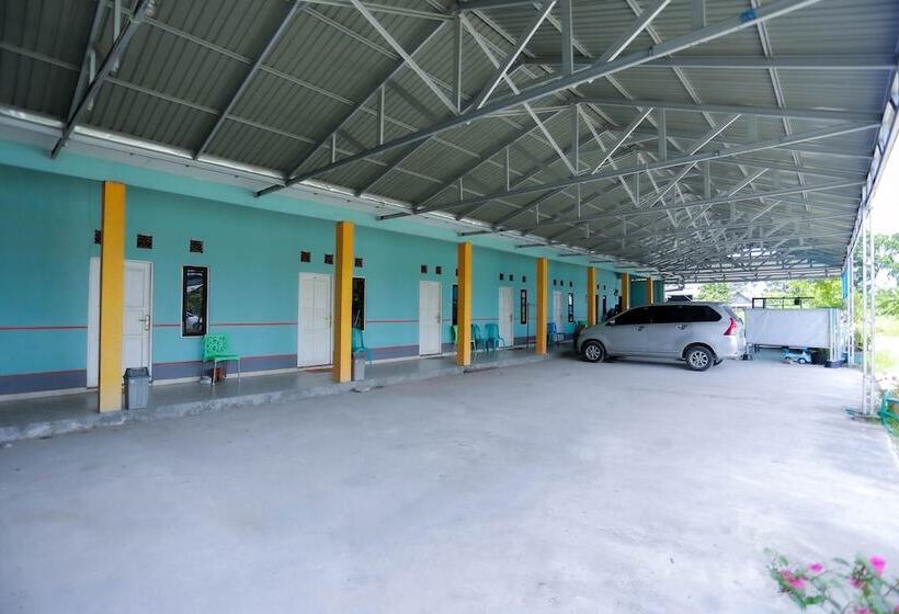 호텔 Penginapan Mba Ros